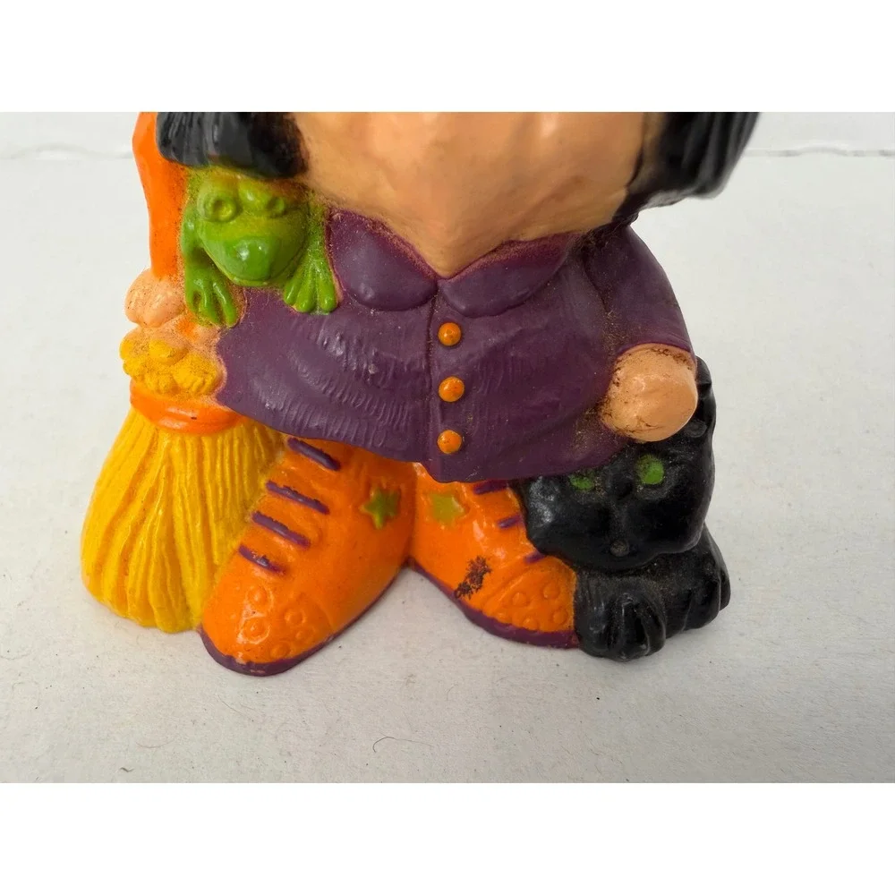 Hallmark 1977 Halloween Witch Figurine‎ Merry Miniature Vintage